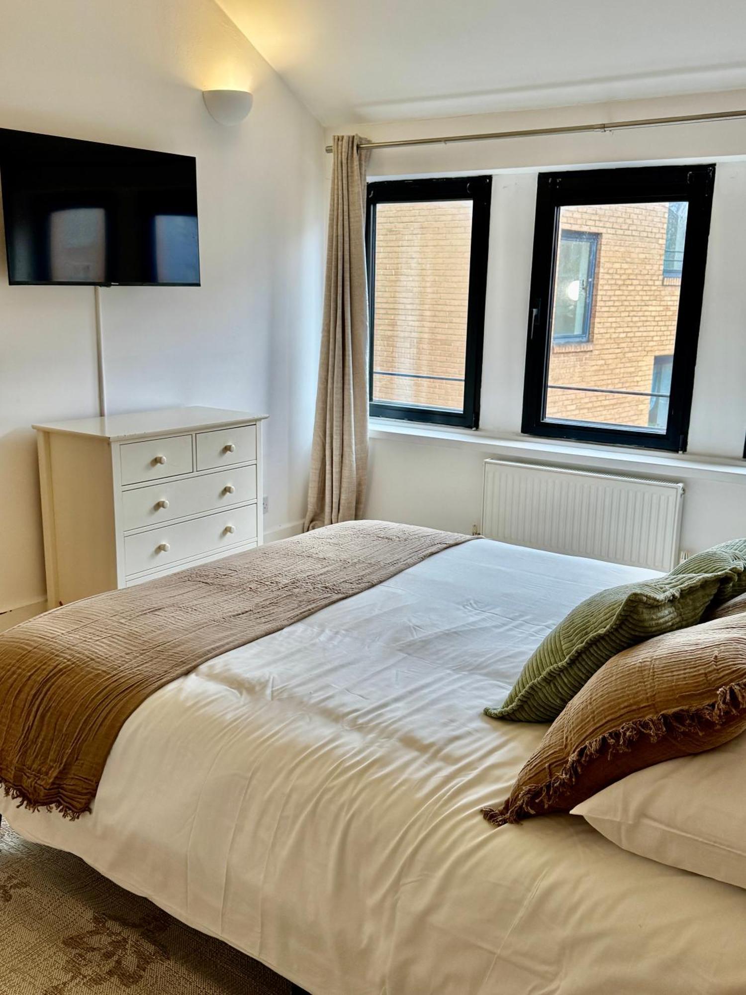 Stunning 1 Bedroom In Wapping - Sleeps 4 And Free Parking! Apartamento *